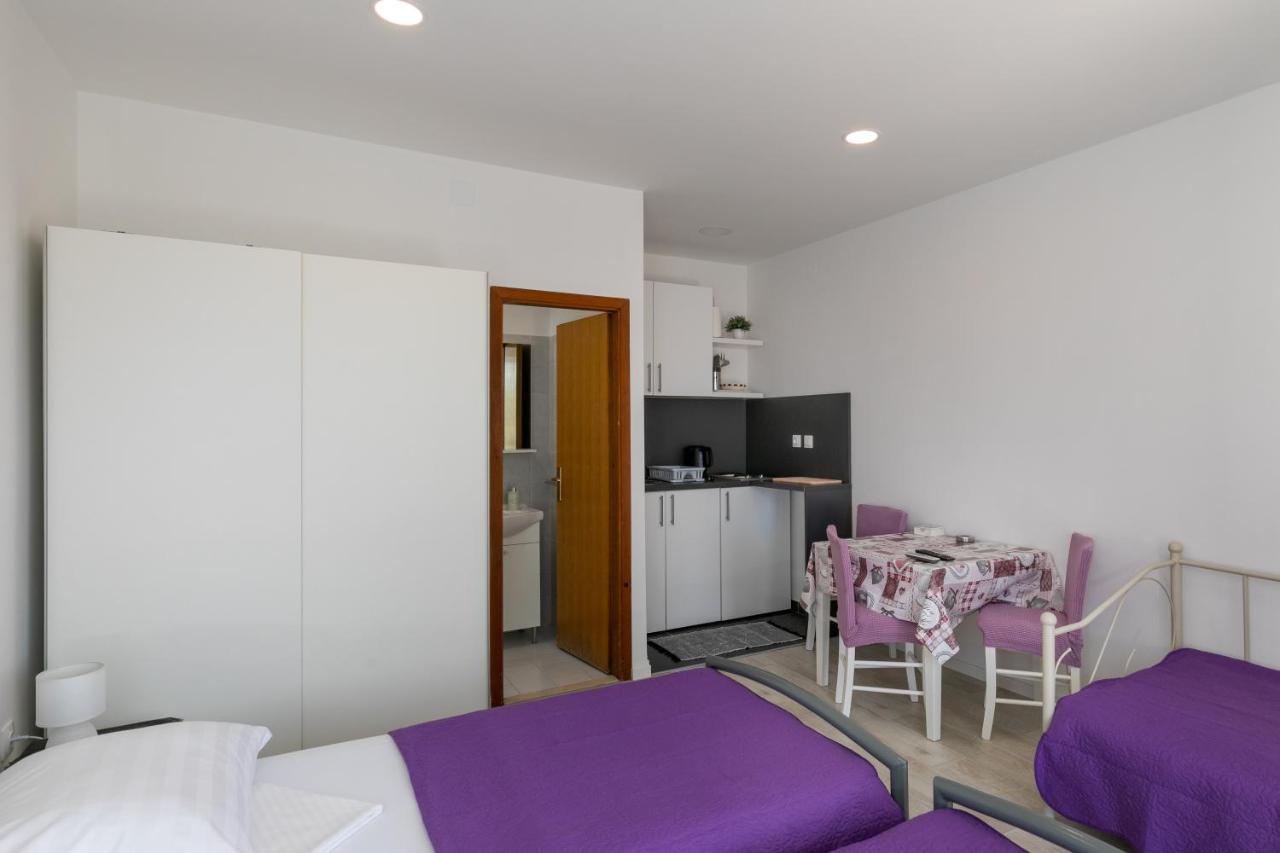 Apartments Karol & Mara ムリニ エクステリア 写真