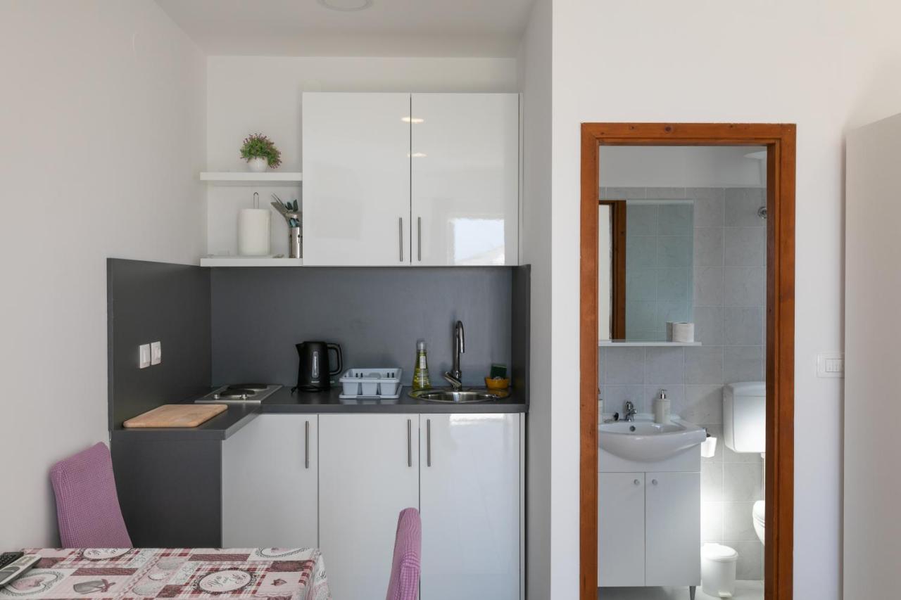 Apartments Karol & Mara ムリニ エクステリア 写真